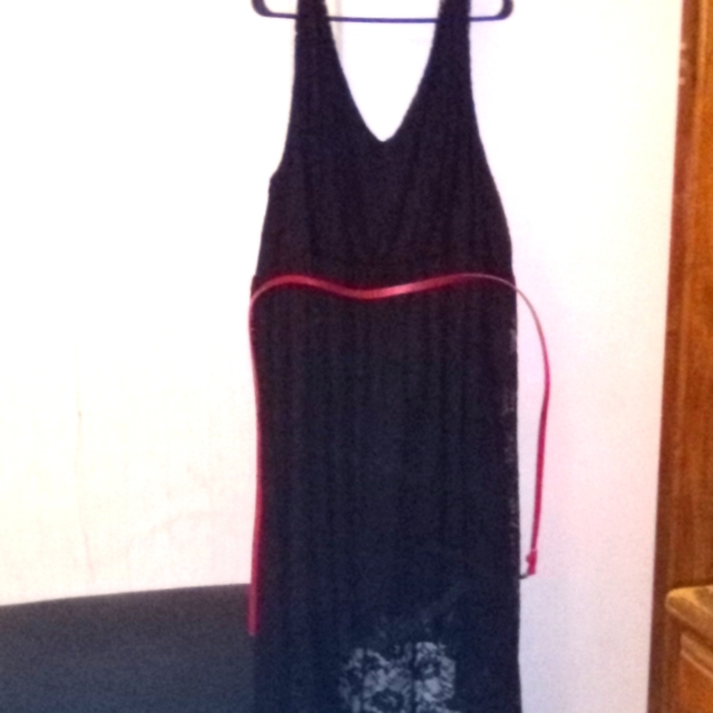 Torrid black sleeveless dress with a red belt size 5x worn once